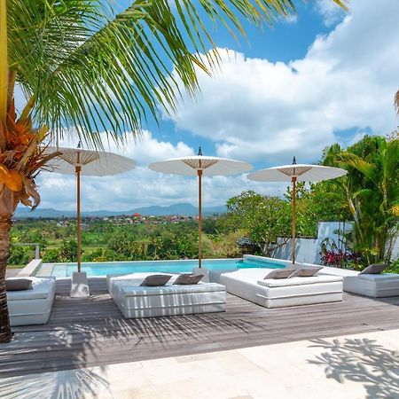 Villa Rasa Senang, With Private Cook And Pool Karangasem Dış mekan fotoğraf
