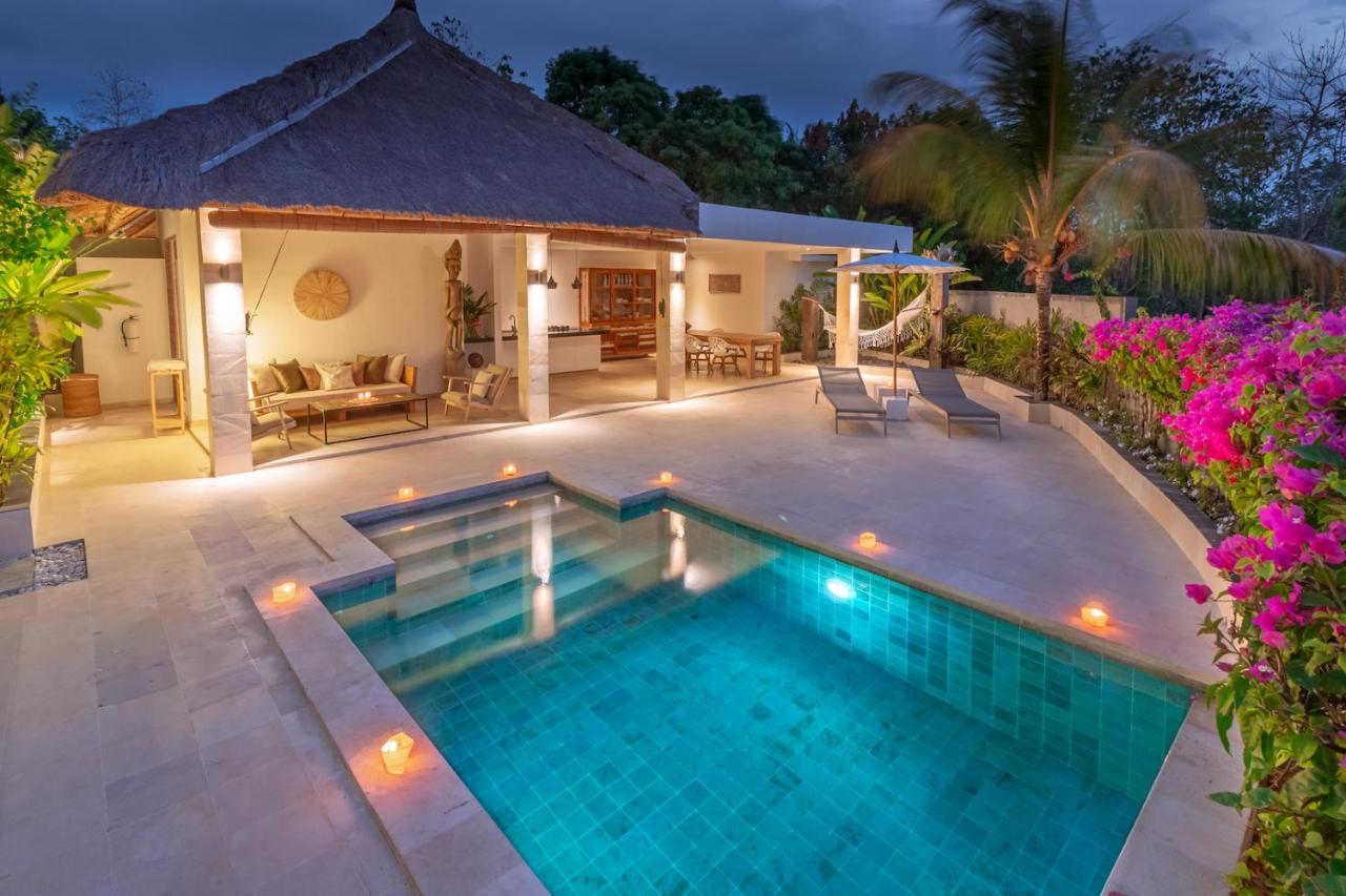 Villa Rasa Senang, With Private Cook And Pool Karangasem Dış mekan fotoğraf